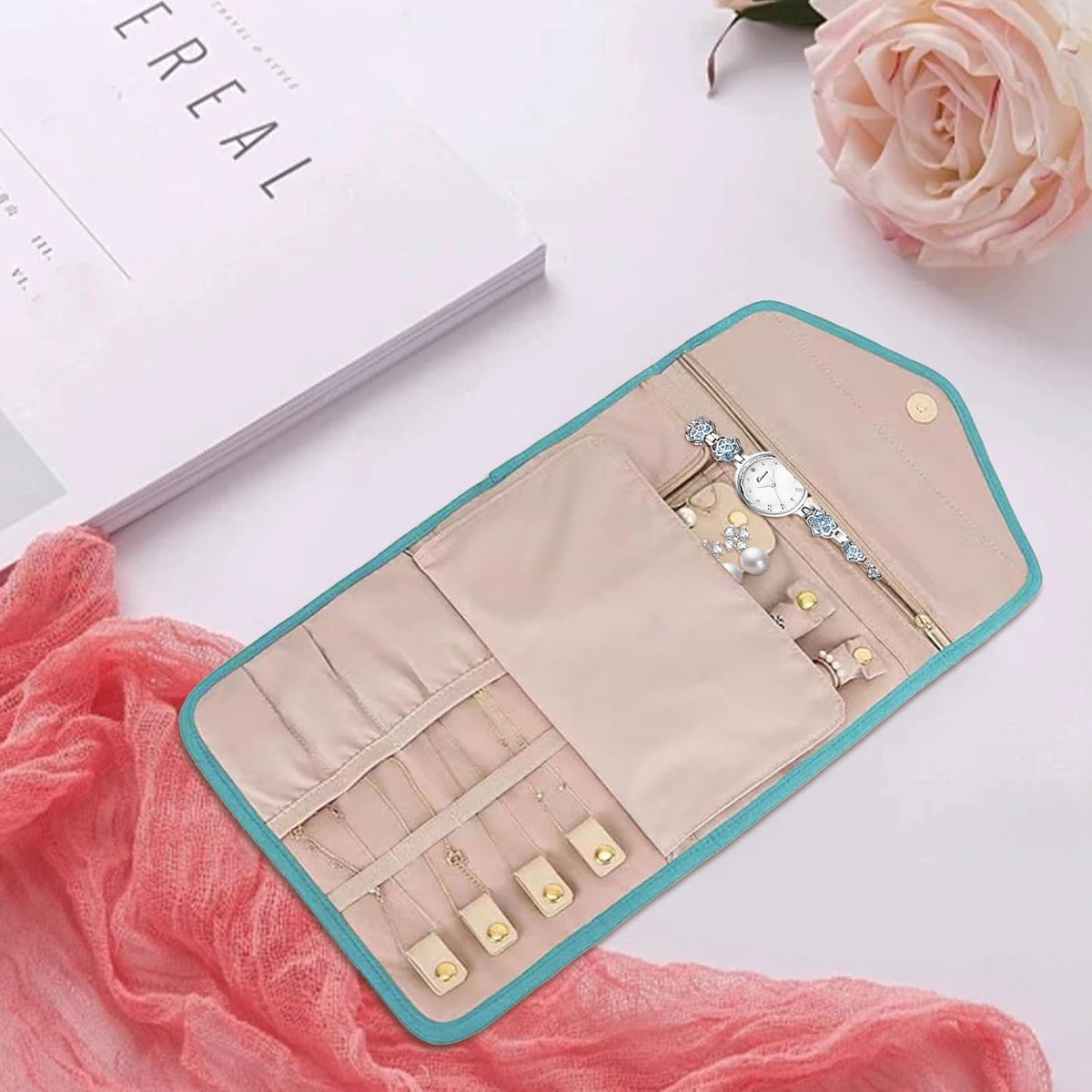 Travel Jewellery Organiser Roll, Foldable Jewelry Storage Roll Bag Case for Journey-Rings, Necklaces, Earrings, Bracelets, Large Capacity, Portable and Practical Blue