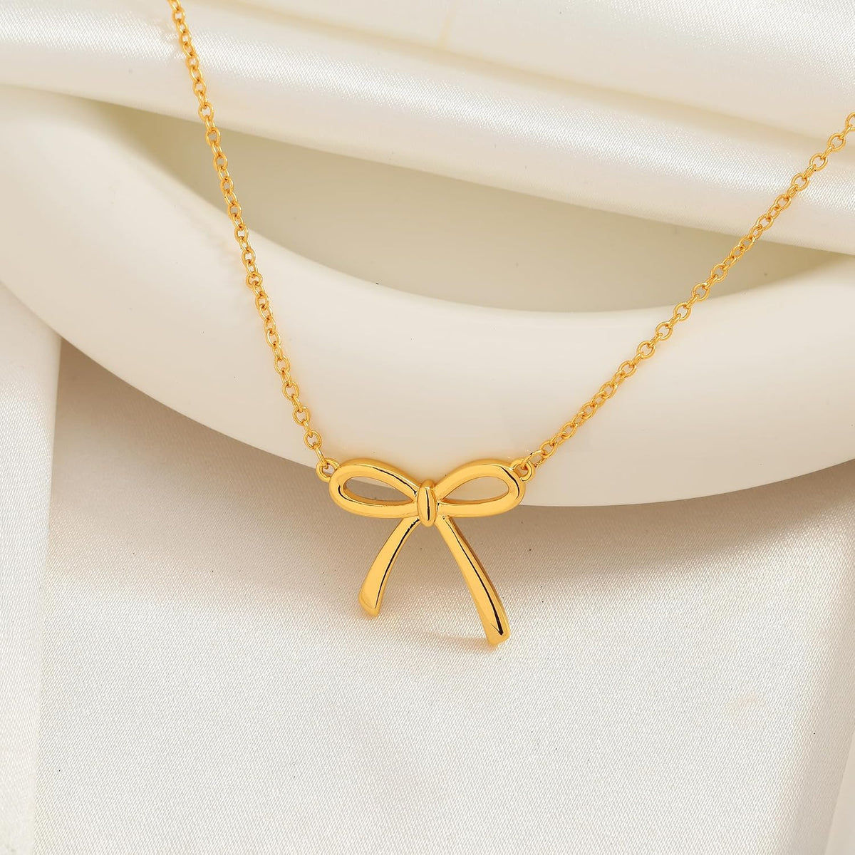 Dainty Gold Bow Pendant Necklace for Women - Adjustable Ribbon Bow Choker Jewelry