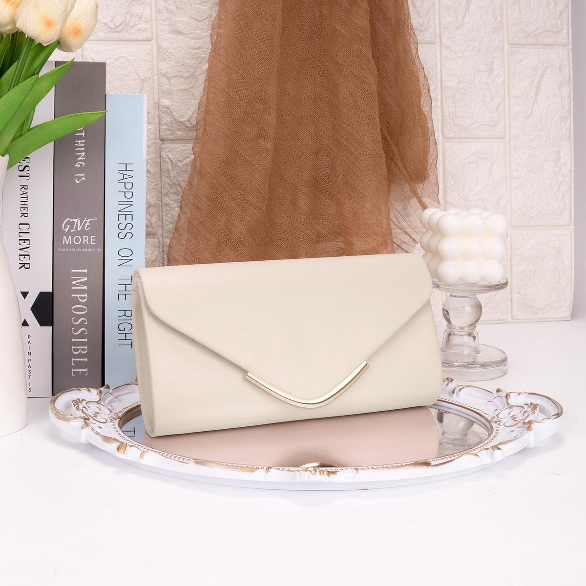 Elegant Women's Leather Envelope Clutch Bag with Chain - Minimalist Evening Hand and Shoulder Bag (22x12x5 cm)