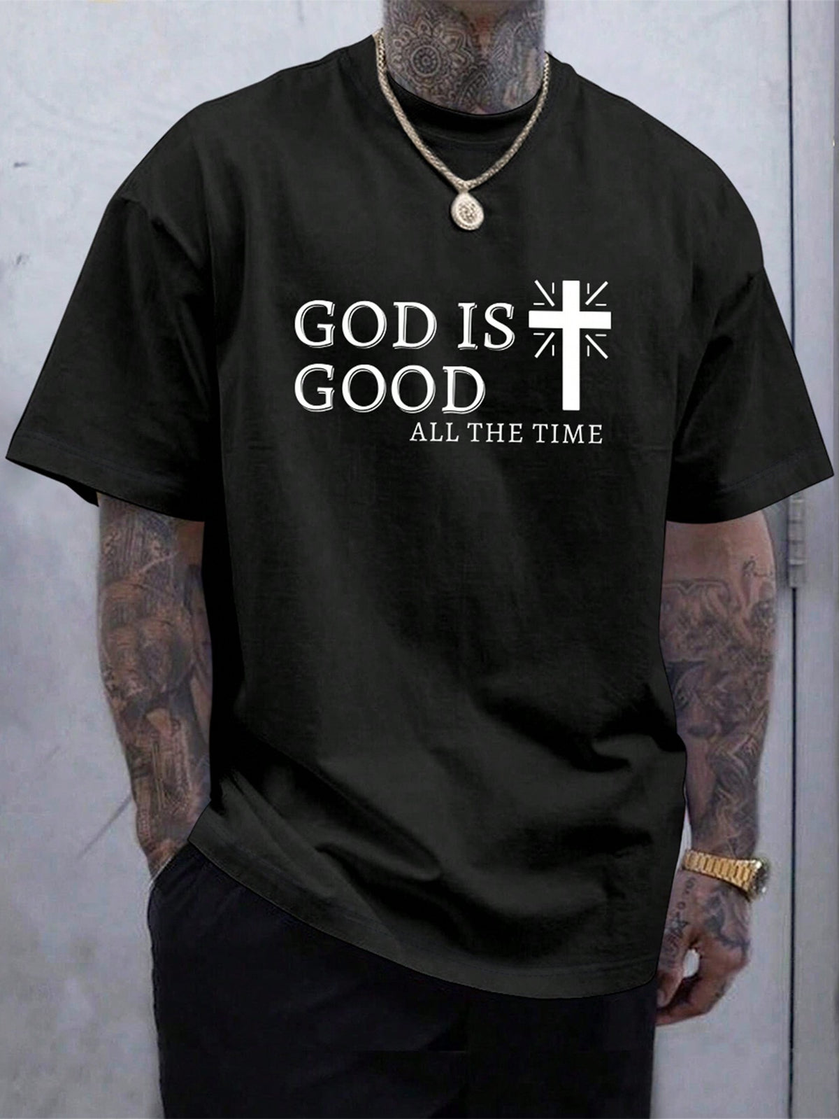 Manfinity Roughcore Men's Casual Summer Short Sleeve T-Shirt with Cross & Slogan Graphic, Ideal for Friends